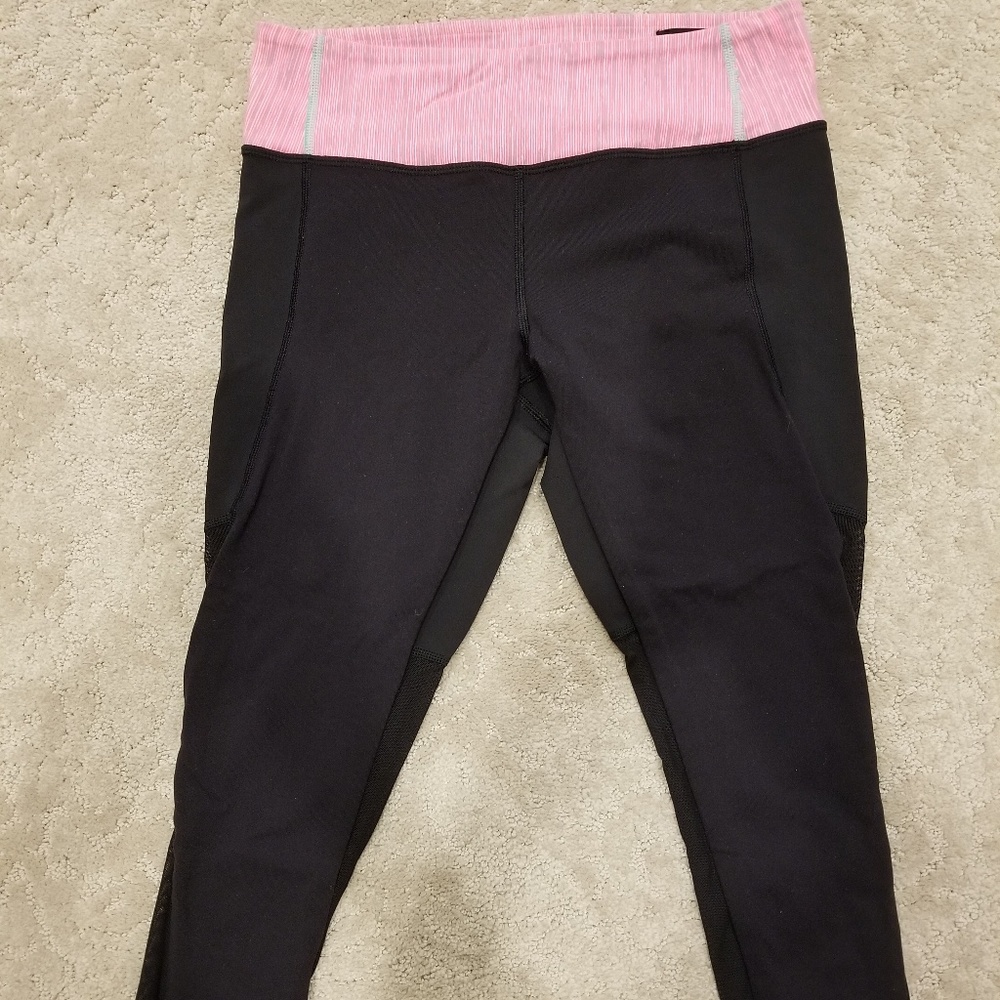SOLD Lululemon mesh crops